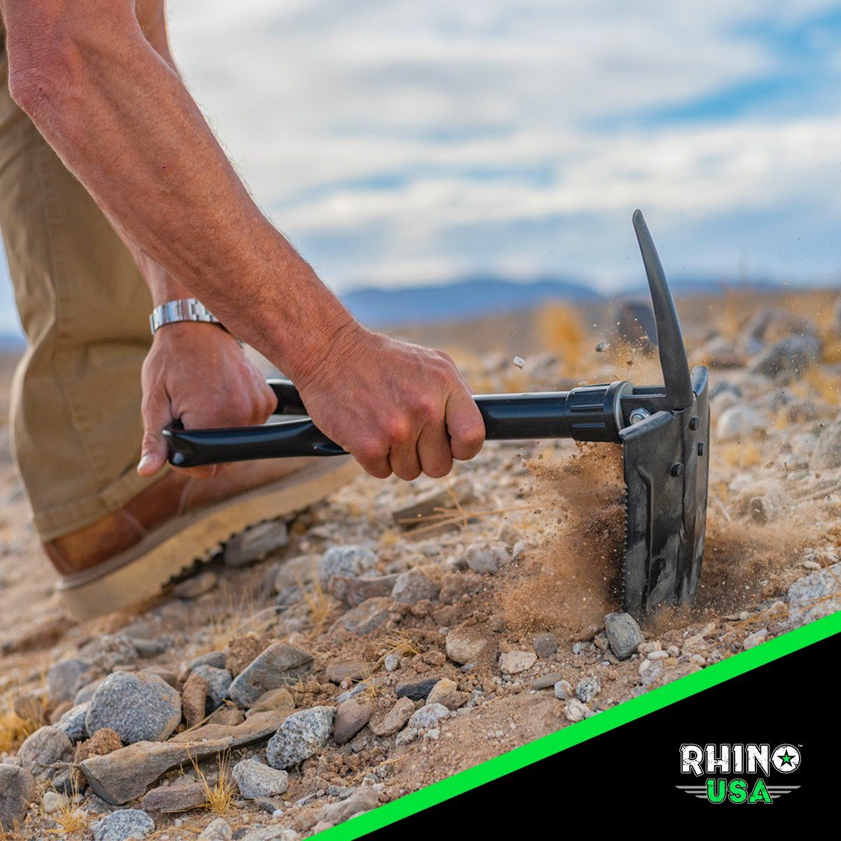 Folding Survival Shovel w/ Pick Recovery Rhino USA, Inc.