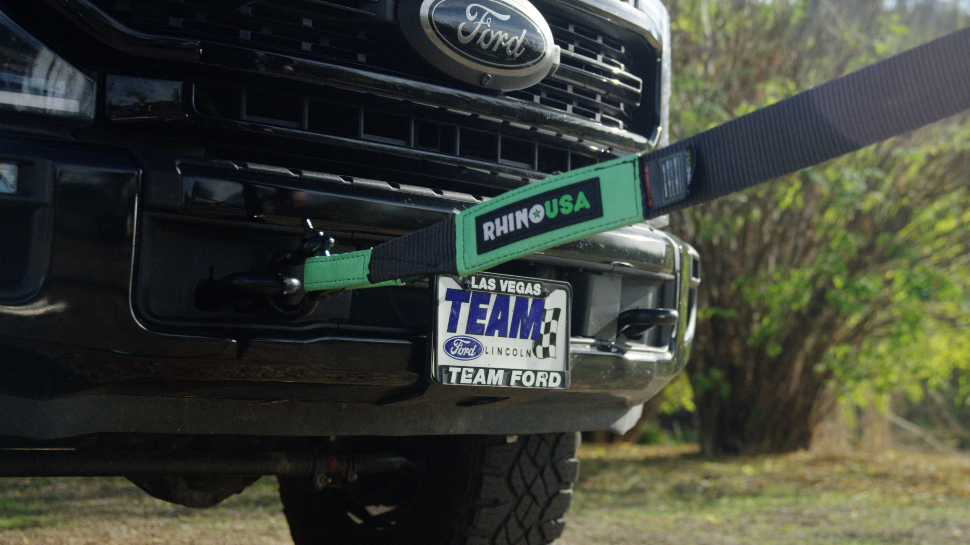 4 Reasons the Rhino USA Recovery Strap Outshines Competitors